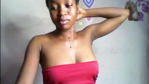 Snapshot of wet_pussy200 chatting on 11-06-25, 10:43 Bella online show from 11-06-25, 10:43