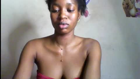 Snapshot of wet_pussy200 chatting on 11-07-25, 10:21 Bella online show from 11-07-25, 10:21