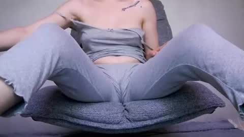 Beatrice Moan from LovenseWet from Tip MenuOpen for Private online show from 06-21-26, 09:06
