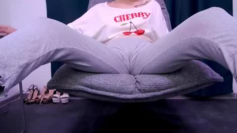Beatrice Moan from LovenseWet from Tip MenuOpen for Private online show from 07-07-26, 09:19
