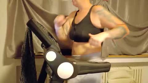 Wetgerman online show from 09-16-25, 06:09