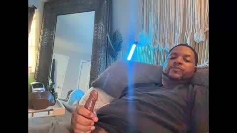 Snapshot of wettdreammcumtru chatting on 03-22-26, 01:14 Magic johnson 313 online show from 03-22-26, 01:14