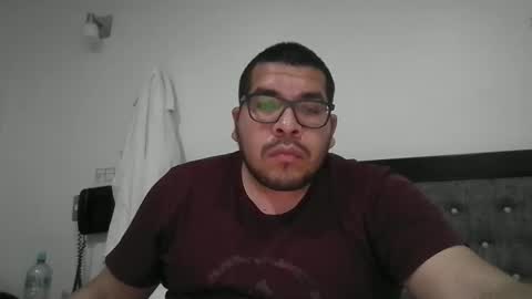 Snapshot of weylu chatting on 01-25-25, 02:04 weylu online show from 01-25-25, 02:04