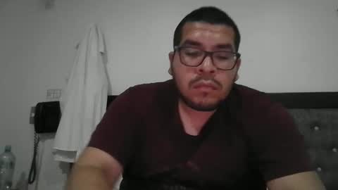 Snapshot of weylu chatting on 01-25-25, 05:07 weylu online show from 01-25-25, 05:07