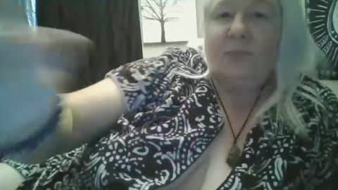 whipsnap19 online show from 12-01-25, 04:28