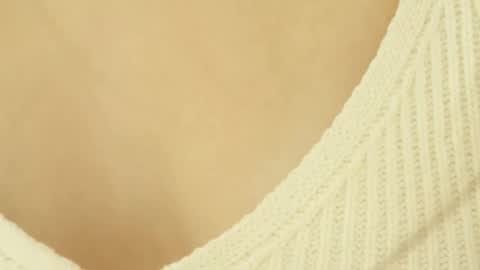 Naomi online show from 10-15-25, 05:18