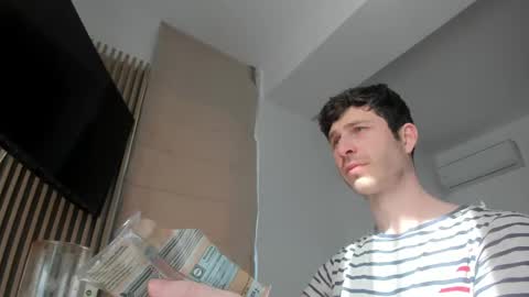 Snapshot of whisperoflust chatting on 03-09-25, 11:58 Michael online show from 03-09-25, 11:58