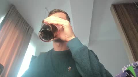 Snapshot of whisperoflust chatting on 11-09-25, 09:18 Michael online show from 11-09-25, 09:18