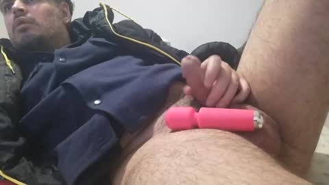 Snapshot of white_boy15 chatting on 02-13-25, 10:34 n n15 online show from 02-13-25, 10:34