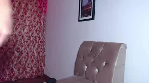 Snapshot of white_boy84723 chatting on 02-25-25, 05:19 white boy online show from 02-25-25, 05:19