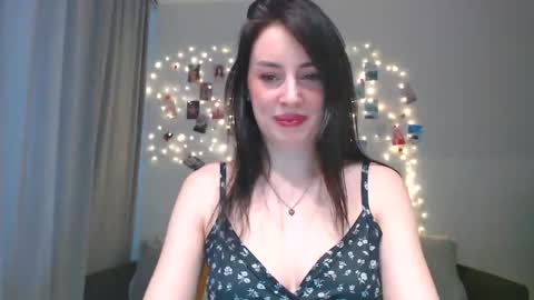 Snapshot of white_jasmine chatting on 03-13-26, 01:40 Bella online show from 03-13-26, 01:40