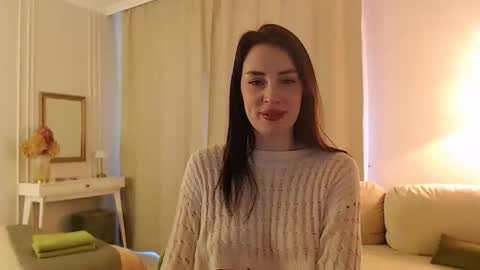 Snapshot of white_jasmine chatting on 03-15-26, 02:12 Bella online show from 03-15-26, 02:12