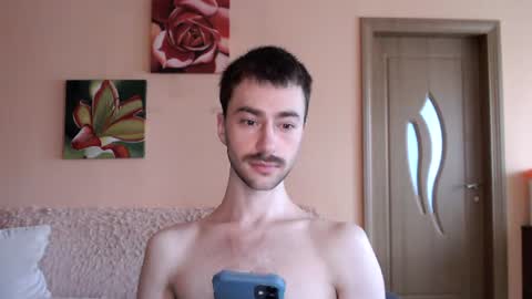 Snapshot of white_sport chatting on 06-23-26, 12:36 Tom online show from 06-23-26, 12:36