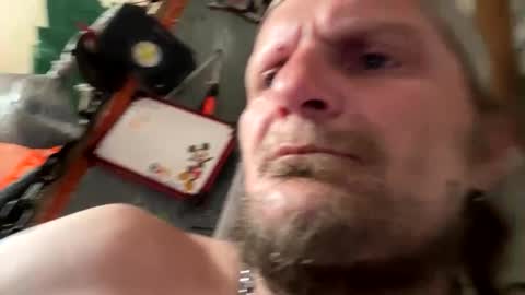 whiteboyinathong online show from 05-26-26, 02:46