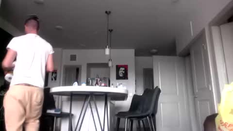 just  str8 stud nut  1000 online show from 12-03-25, 05:55