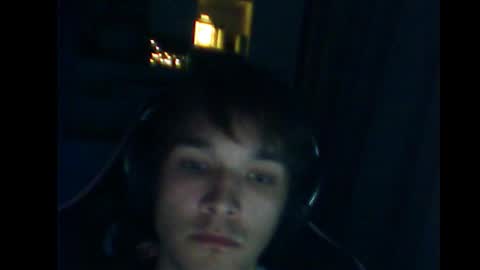 Snapshot of whitekingg chatting on 11-25-25, 12:10 whitekingg online show from 11-25-25, 12:10