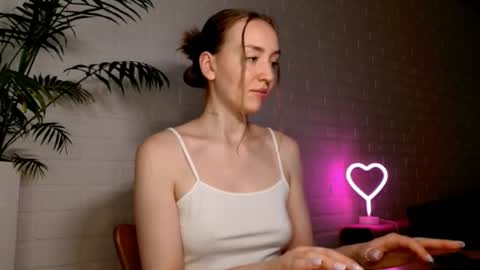 Snapshot of whiteprincessluna chatting on 07-20-26, 12:07 You wont find me here on Saturdays and Sundays online show from 07-20-26, 12:07