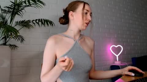 Snapshot of whiteprincessluna chatting on 07-23-26, 12:36 You wont find me here on Saturdays and Sundays online show from 07-23-26, 12:36