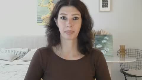 White Queen online show from 06-30-26, 06:14
