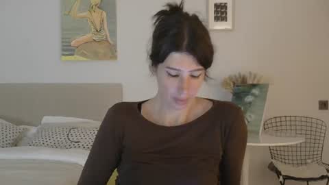 White Queen online show from 07-02-26, 06:25