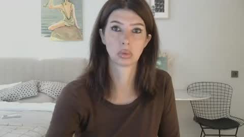 White Queen online show from 07-20-26, 02:48