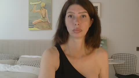 White Queen online show from 07-29-26, 07:06