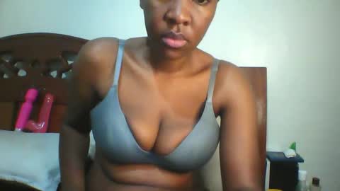 whitney_ly online show from 06-11-26, 07:17