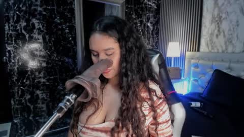 Whitney  online show from 09-13-25, 09:58