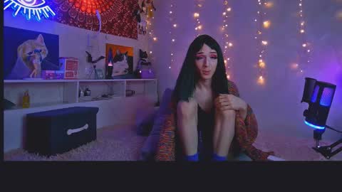 Snapshot of whoalexxa chatting on 11-08-25, 06:40 Alexa online show from 11-08-25, 06:40