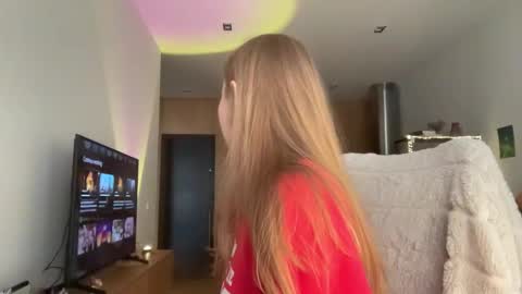 Snapshot of whoisalisa chatting on 02-09-26, 07:34 Alisa online show from 02-09-26, 07:34