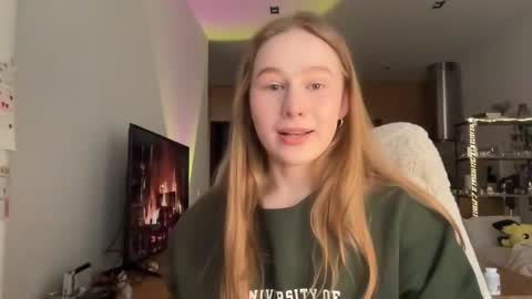 Snapshot of whoisalisa chatting on 02-13-26, 07:48 Alisa online show from 02-13-26, 07:48