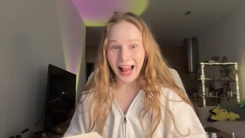 Snapshot of whoisalisa chatting on 02-24-26, 07:50 Alisa online show from 02-24-26, 07:50