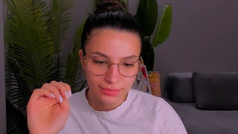 Snapshot of whoislulu chatting on 01-07-25, 06:56 whoislulu online show from 01-07-25, 06:56