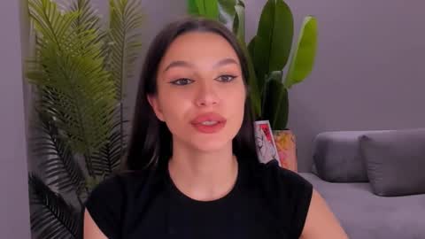 Snapshot of whoislulu chatting on 02-15-25, 06:33 whoislulu online show from 02-15-25, 06:33