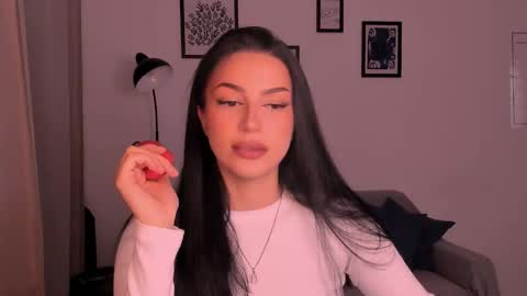 Snapshot of whoislulu chatting on 10-18-25, 07:03 whoislulu online show from 10-18-25, 07:03