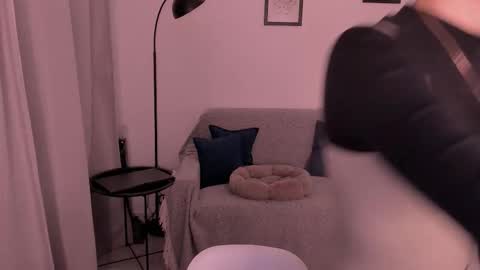 Snapshot of whoislulu chatting on 11-17-25, 10:15 whoislulu online show from 11-17-25, 10:15