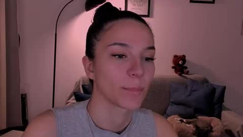 Snapshot of whoislulu chatting on 12-04-25, 01:48 whoislulu online show from 12-04-25, 01:48