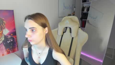 Abby  online show from 01-04-25, 01:21