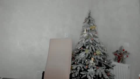 Snapshot of why_again_me chatting on 01-12-25, 02:41 Veronica online show from 01-12-25, 02:41