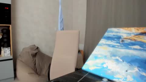 Veronica online show from 11-28-25, 06:32