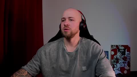 Snapshot of why_you_so_serious chatting on 12-13-24, 05:32 VI online show from 12-13-24, 05:32