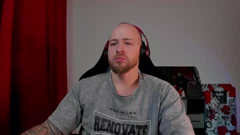 Snapshot of why_you_so_serious chatting on 01-08-25, 06:52 VI online show from 01-08-25, 06:52