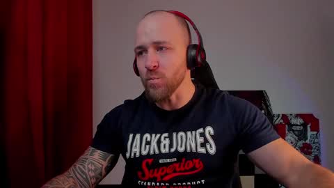 Snapshot of why_you_so_serious chatting on 01-10-25, 05:13 VI online show from 01-10-25, 05:13