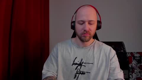 Snapshot of why_you_so_serious chatting on 01-28-25, 03:14 VI online show from 01-28-25, 03:14