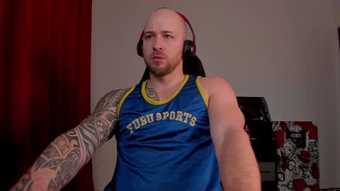 Snapshot of why_you_so_serious chatting on 02-02-25, 08:08 VI online show from 02-02-25, 08:08