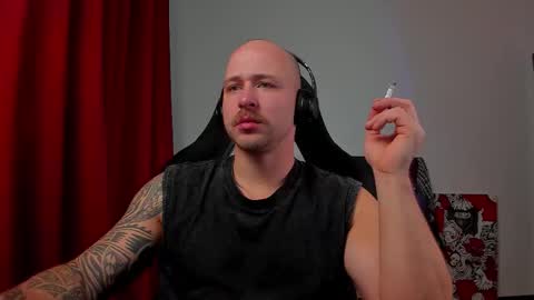 Snapshot of why_you_so_serious chatting on 12-02-25, 06:36 VI online show from 12-02-25, 06:36