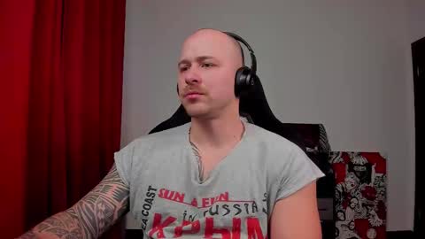 Snapshot of why_you_so_serious chatting on 02-02-26, 07:12 VI online show from 02-02-26, 07:12