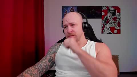 Snapshot of why_you_so_serious chatting on 02-23-26, 04:26 VI online show from 02-23-26, 04:26