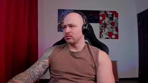 Snapshot of why_you_so_serious chatting on 02-24-26, 05:22 VI online show from 02-24-26, 05:22