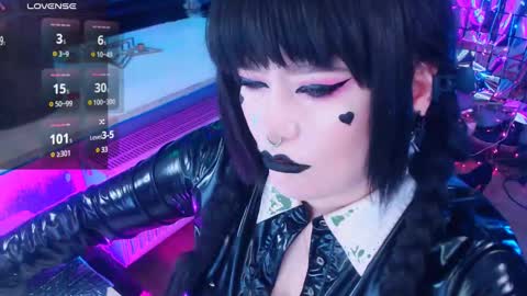 Laura  online show from 02-03-25, 11:05